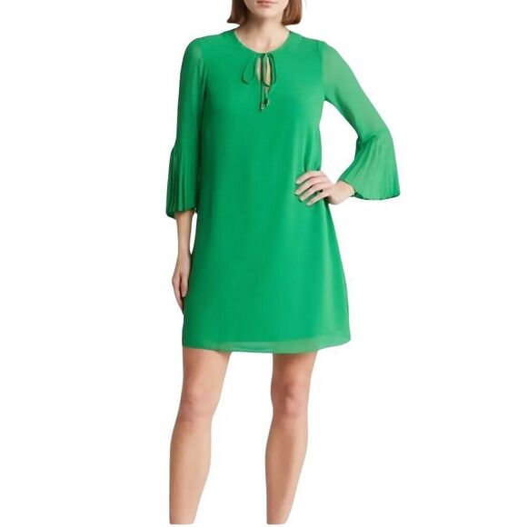 NWT Vince Camuto Chiffon Pleated Bell Sleeve Shift Dress In Apple Green - Picture 3 of 3